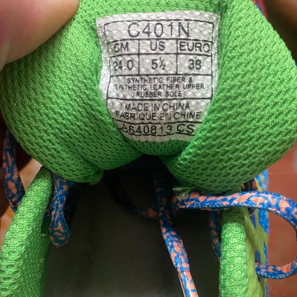 ASICS - Picture 10 of 10